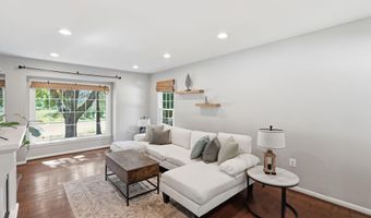 7832 FORDSON Rd, Alexandria, VA 22306