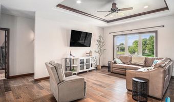 1820 W Thomas Cir, Brandon, SD 57005