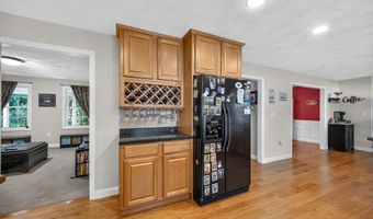 40 Adelman Rd, Billerica, MA 01821