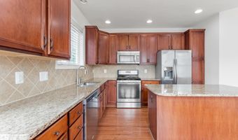 43247 LOUDOUN RESERVE Dr, Ashburn, VA 20148