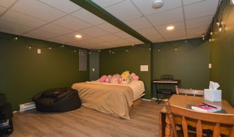 35 Cross St, Allenstown, NH 03275