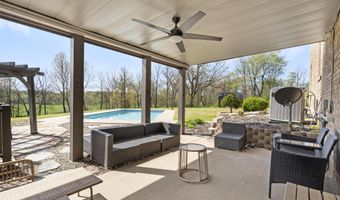 19529 Lawrence 2152, Aurora, MO 65605