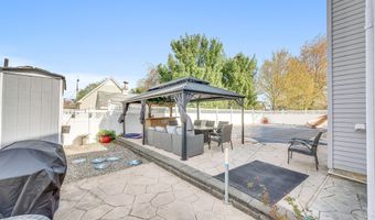 928 Seaman Ave, Beachwood, NJ 08722