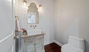 2044 NE Altura Dr, Bend, OR 97701