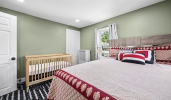 26 Liberty St, Andover, NJ 07801