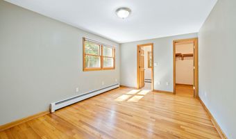 7 Stephens Ct, Clinton, CT 06413