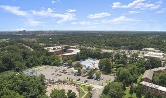 880 N POLLARD St N 224, Arlington, VA 22203