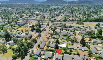 951 S St, Springfield, OR 97477