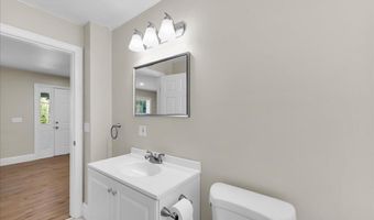 153 Cedar St, Belfast, ME 04915