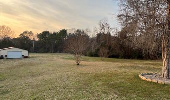 521 N Calhoun Shores Pkwy, Calhoun Falls, SC 29628