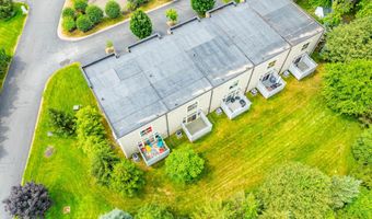 3 Bryn Mawr Ct, Albany, NY 12211