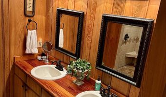 1651 Linden Rd, Apalachicola, FL 32320