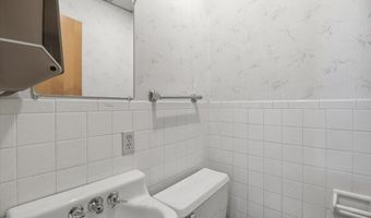 320 Dewey St, Bennington, VT 05201