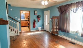 45 Howard St, Austin, IN 47102