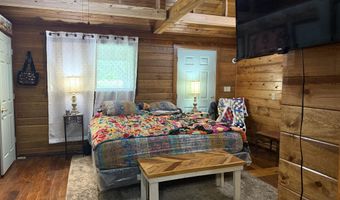 2463 State Highway Dd, Ava, MO 65608