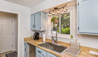 107 Cedar Forest Trl 107, Asheville, NC 28803
