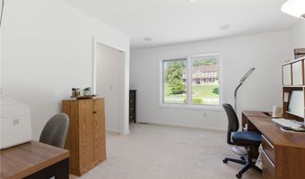 108 Winfield Manor Dr, Adams Twp., PA 16046
