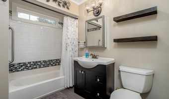 2409 W State Rd, Ashby, MA 01431