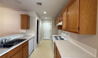 15 Pennine Ln, Bella Vista, AR 72714