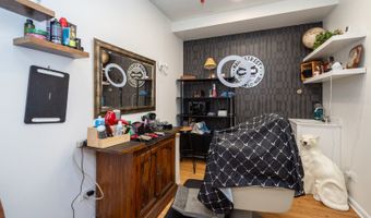 912 Main St, Antioch, IL 60002