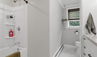1070 Tarkiln Rd, Burrillville, RI 02830