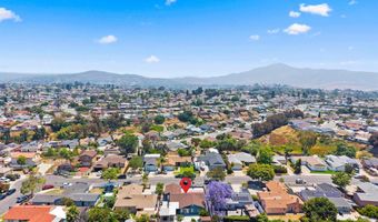 240 Ledgewood Ln, San Diego, CA 92114