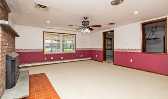 325 ALBANY Ave, Barrington, NJ 08007