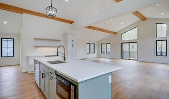 19 Hidden Glade Dr, Bartlett, NH 03845