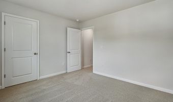 1049 Misty Creek Dr, Aberdeen, NC 28315