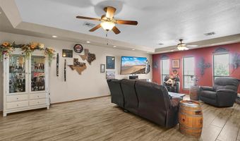 605 Comanche Trl, Altus, OK 73521