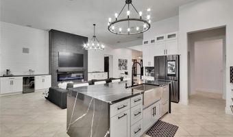 6927 CRESTPOINT Dr, Apollo Beach, FL 33572