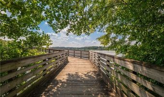 4559 Collins Ave, Acworth, GA 30101