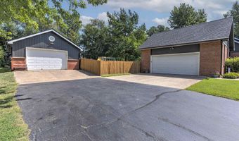 2104 Cedarcrest Ct, Arkansas City, KS 67005