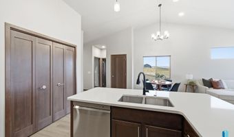 2822 E Hazelnut St, Brandon, SD 57005