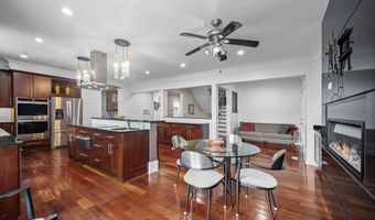 9715 SINGLETON Dr, Bethesda, MD 20817