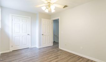 1396 MAIN St, Atlantic Beach, FL 32233