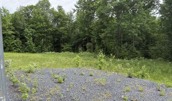 22 Monument Rd, Abbot, ME 04406