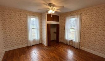 658 County Road 1000 N, Albion, IL 62806