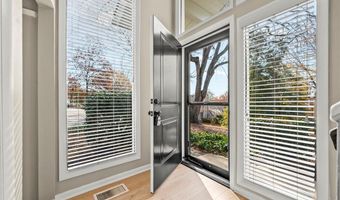 169 Golfview Dr, Advance, NC 27006