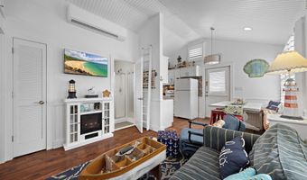 222 7TH St, Beach Haven, NJ 08008