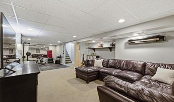127 Sun Valley Dr, Cumberland, RI 02864