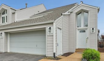 1848 Ridgeview Circle Dr, Ballwin, MO 63021