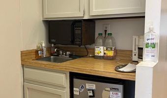 5041 BACKLICK Rd 5041-B, Annandale, VA 22003