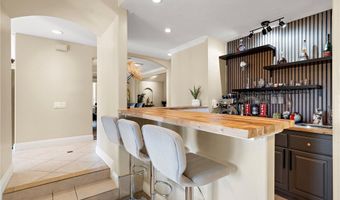 6425 E Shady Valley Ln, Anaheim, CA 92807