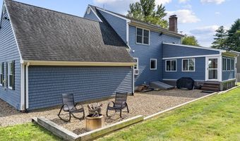 3 Cedar Hill Dr, Acushnet, MA 02743
