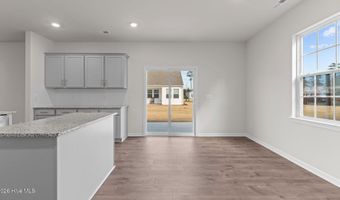 1100 Aviator Ln, Ayden, NC 28513
