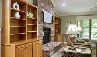18 Southridge Ct, Batesville, AR 72501