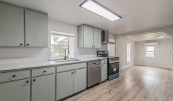 211 S Line St, Weatherford, TX 76086