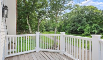 175 Cat Rock Rd, Cos Cob, CT 06807