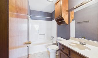 160 Ocean Dr #6B, Baton Rouge, LA 70806